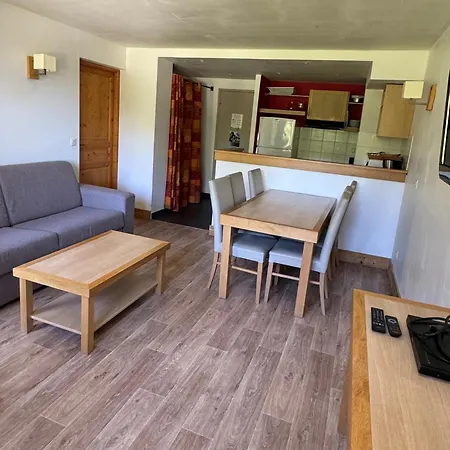 Apartment Cosy Avec Acces Direct Aux Pistes, Espace Bien-etre Et Piscine Chauffee - Fr-1-181-2813 *